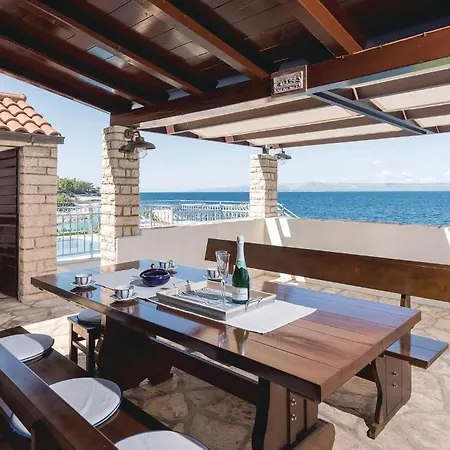 Gorgeous In With Wifi