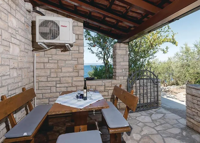 Gorgeous In With Wifi Hébergement de vacances Prigradica