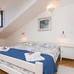 Gorgeous In With Wifi