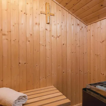 Gorgeous In With Sauna Dom wakacyjny Prigradica