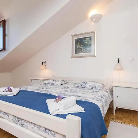 Gorgeous In With Wifi